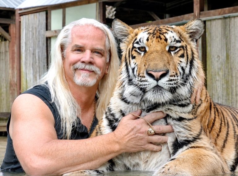 Virginia Supreme Court Overturns Remaining Convictions Against Tiger King’s Doc Antle